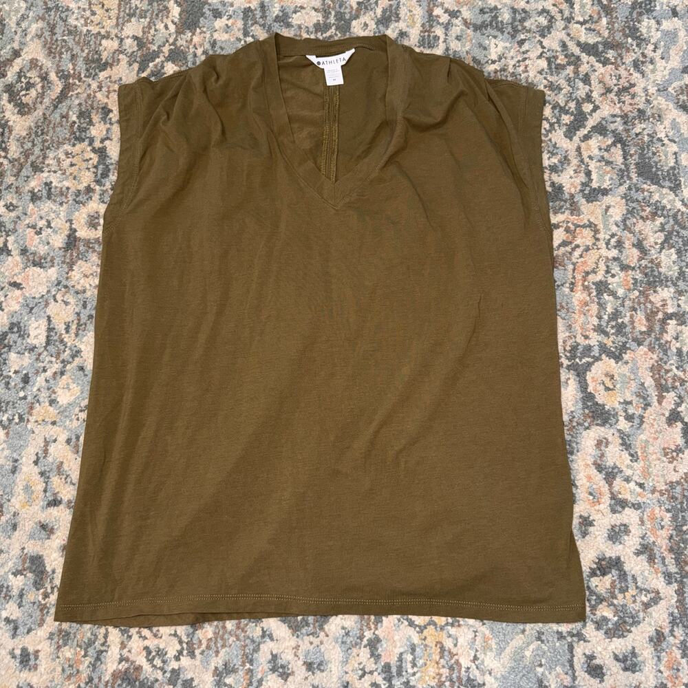 Athleta Outbound Twist Tee- Medium- Green